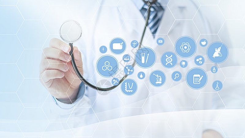 然而，孕妇在进行刮痧拔罐时需要注意以下几点：